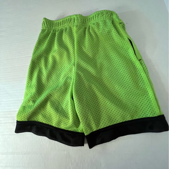 ATHLETIC WORKS BOYS NEON GREEN SHORTS SIZE SMALL - Picture 4 of 6